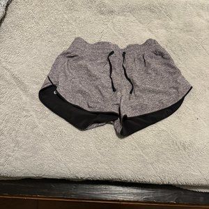 Lululemon reversible shorts size 6
